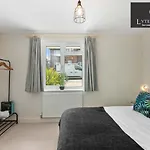 Lyter Living Serviced Accommodation Oxford-Hawthorn-With Parking