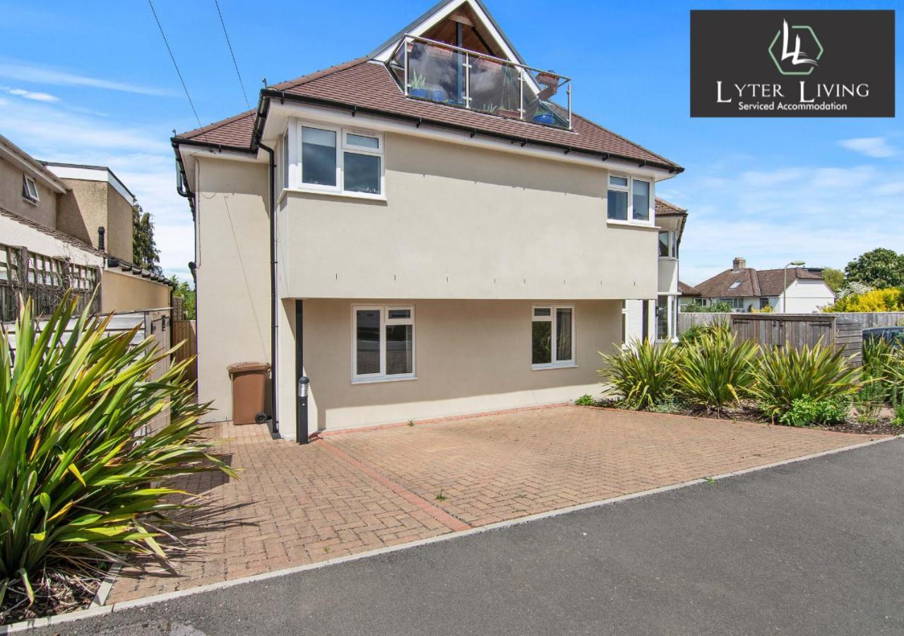 Lyter Living Serviced Oxford-hawthorn-with Parking Apartment *